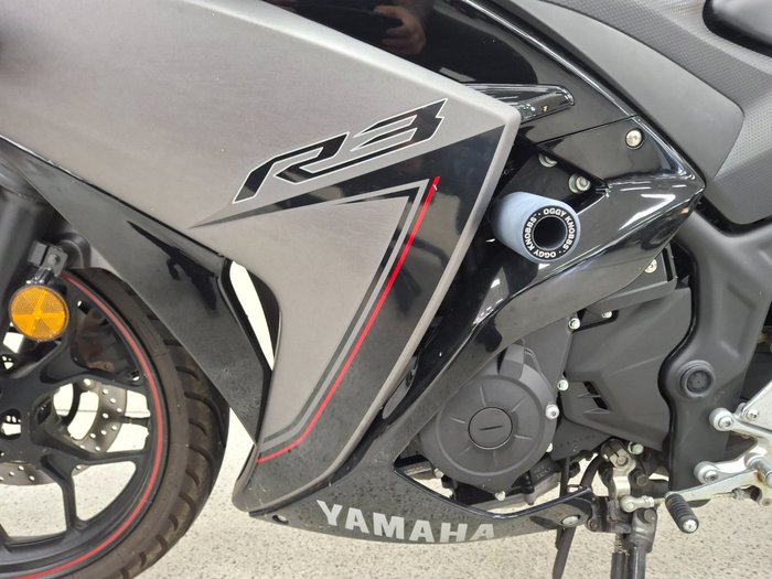 2016 YAMAHA YZF-R3 grey
