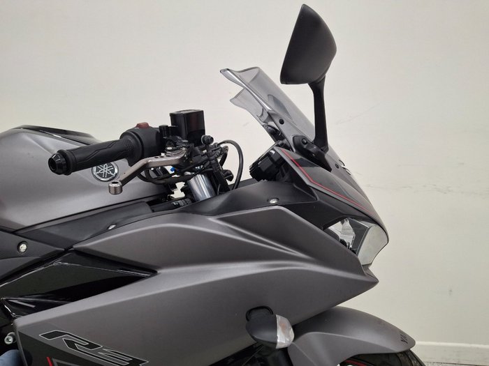 2016 YAMAHA YZF-R3 grey
