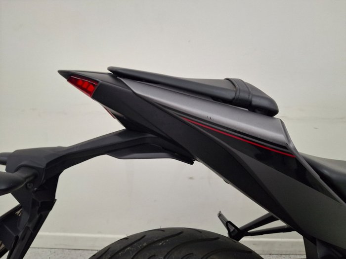 2016 YAMAHA YZF-R3 grey