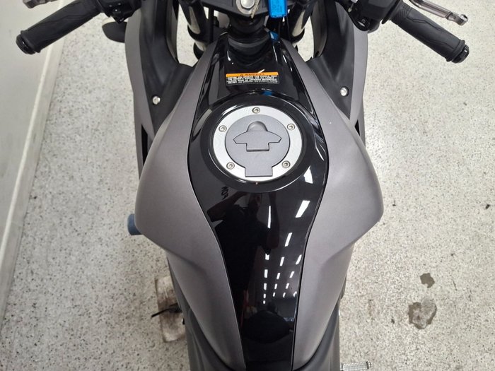 2016 YAMAHA YZF-R3 grey