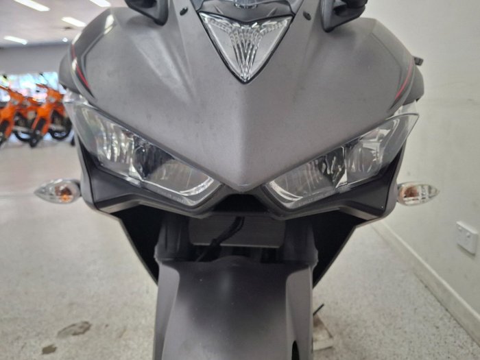 2016 YAMAHA YZF-R3 grey