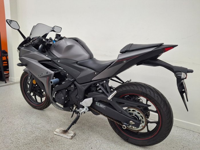 2016 YAMAHA YZF-R3 grey