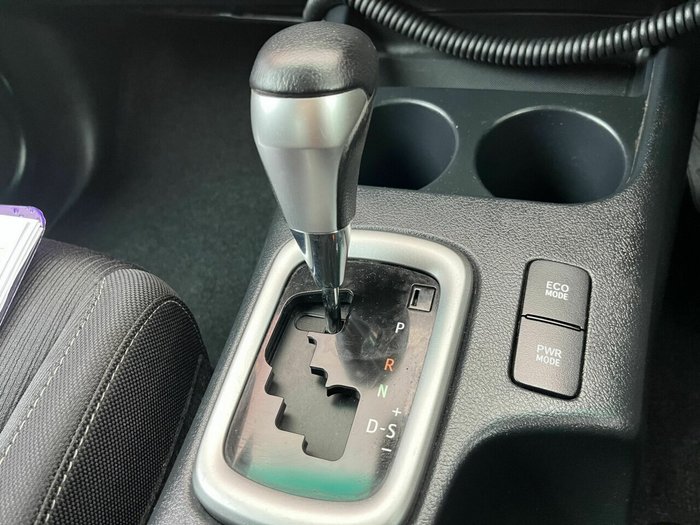 2020 Toyota Hilux SR5