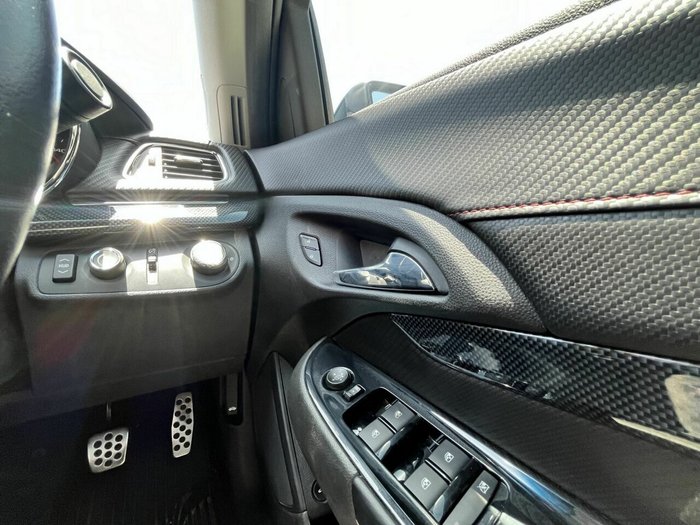 2016 Holden Commodore SV6