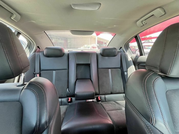 2016 Holden Commodore SV6