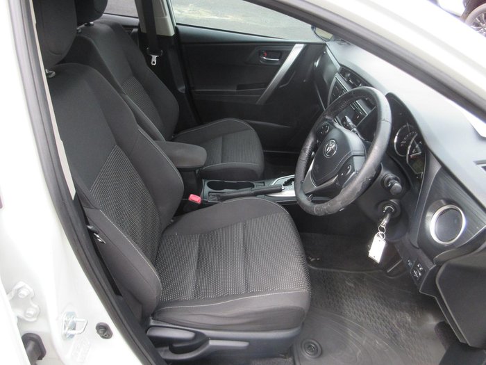 2015 Toyota Corolla Ascent Sport