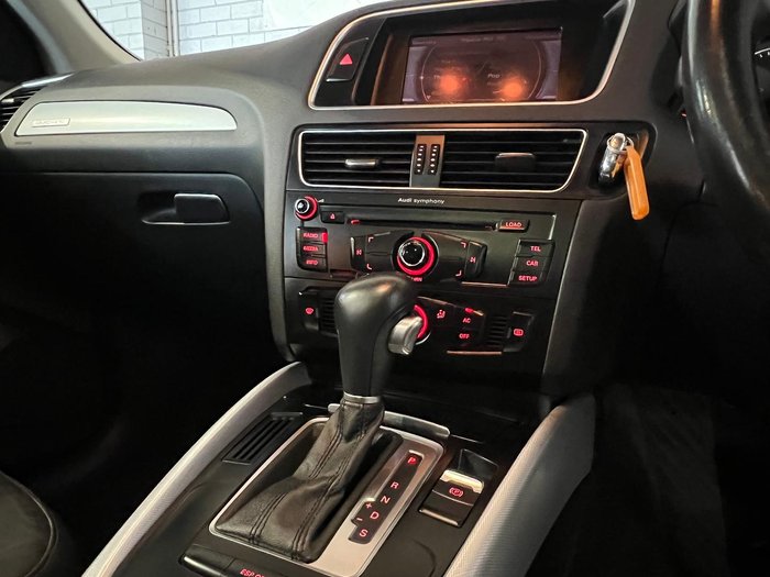 2010 Audi Q5 TFSI 8R MY10 Four Wheel Drive Brilliant Black