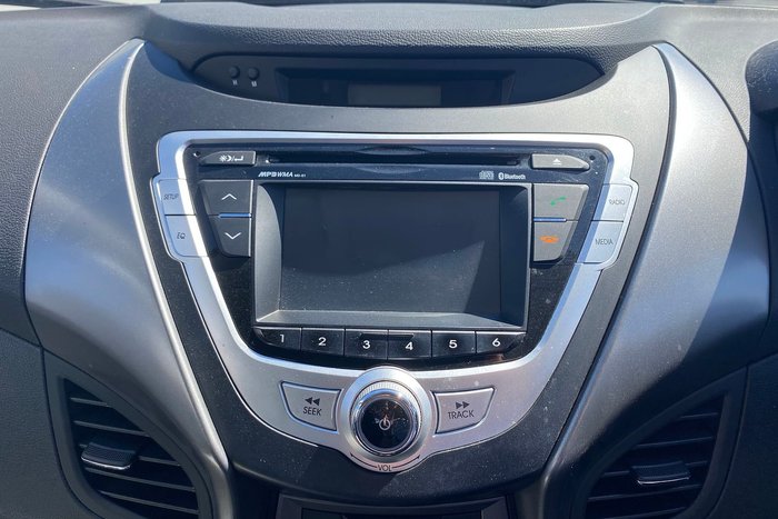 2013 Hyundai Elantra Active