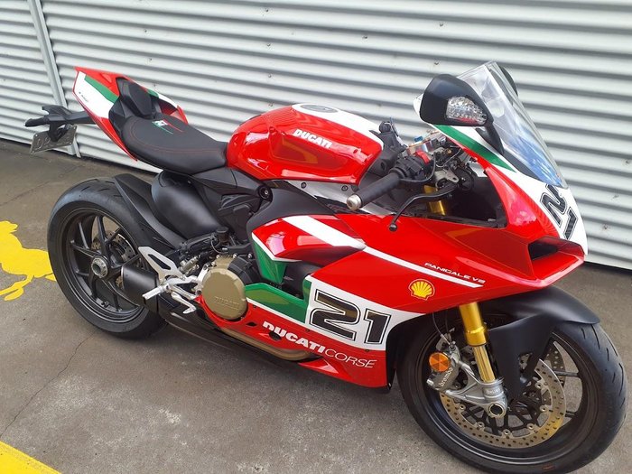 2023 Ducati Panigale Bayliss 1st Championship 20th Anniversary Panigale Red