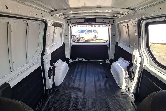 2022 Hyundai STARIA LOAD