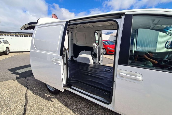 2022 Hyundai STARIA LOAD