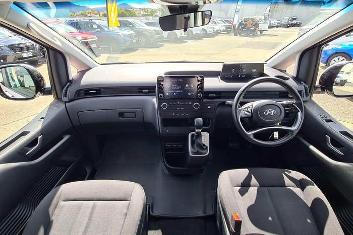 2022 Hyundai STARIA LOAD