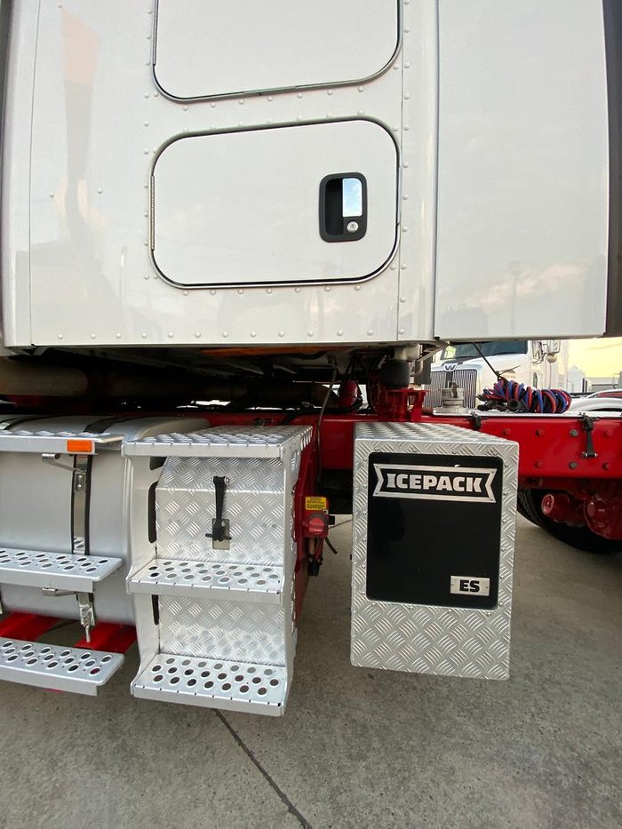 2020 Kenworth T610 SAR