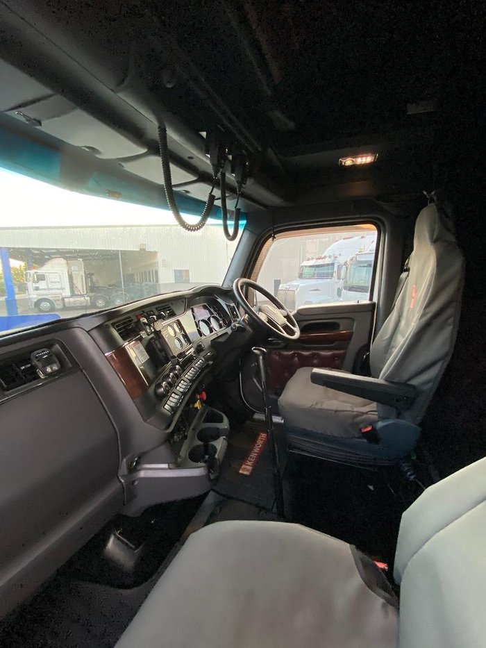 2020 Kenworth T610 SAR