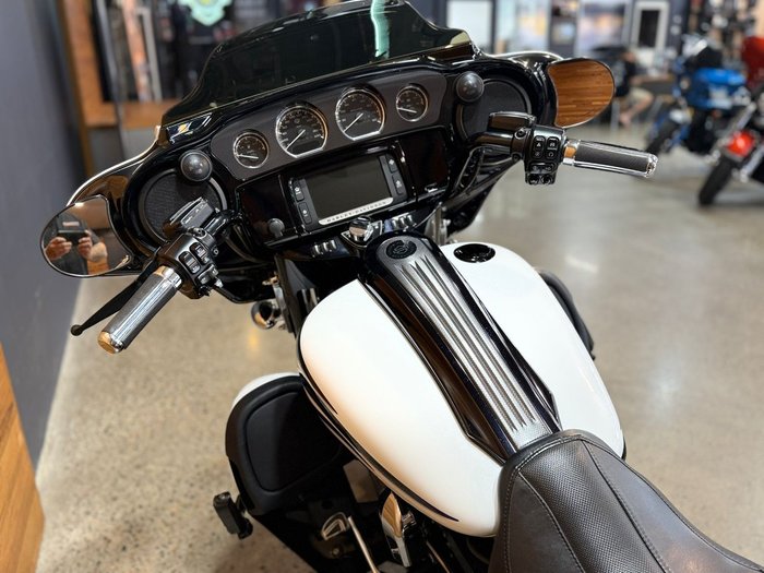 2016 HARLEY-DAVIDSON CVO STREET GLIDE