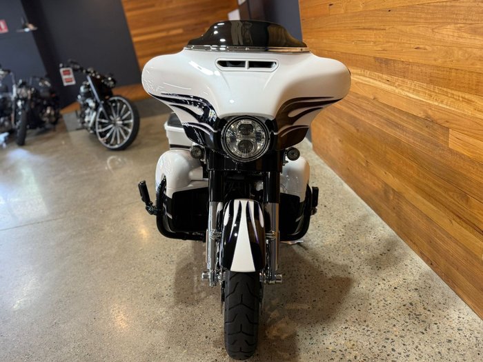 2016 HARLEY-DAVIDSON CVO STREET GLIDE