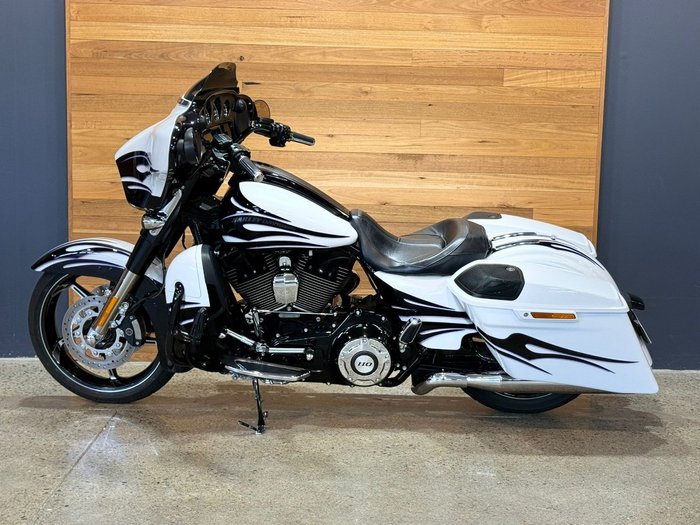 2016 HARLEY-DAVIDSON CVO STREET GLIDE