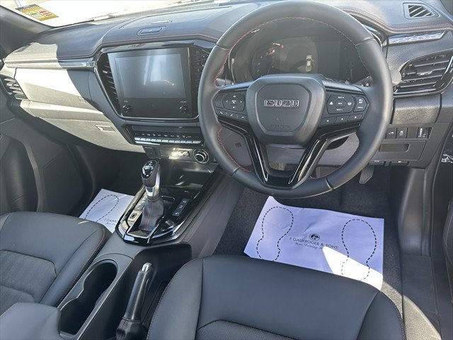 2025 ISUZU D-MAX XT