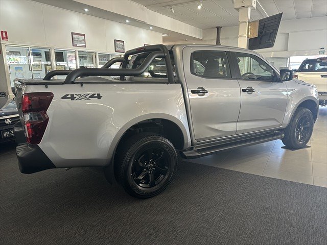 2025 ISUZU D-MAX LS-M XR