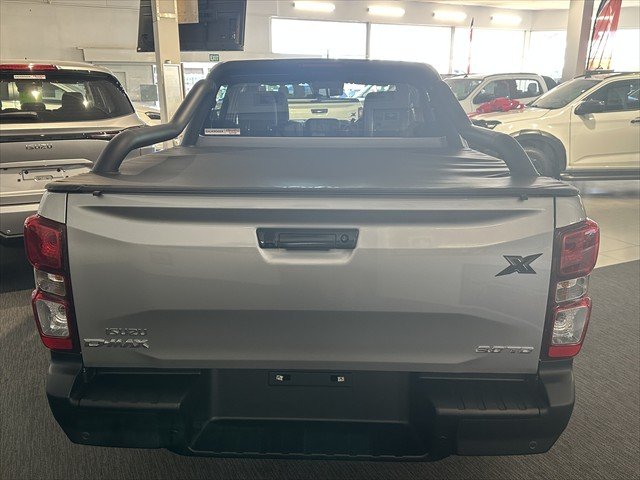 2025 ISUZU D-MAX LS-M XR