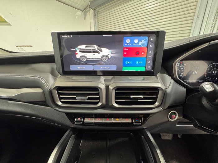 2025 LDV D90 Executive
