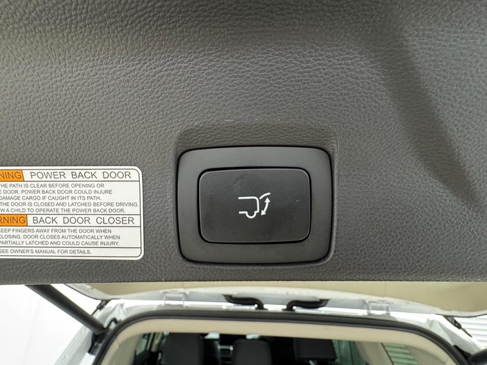2025 LDV D90 Executive