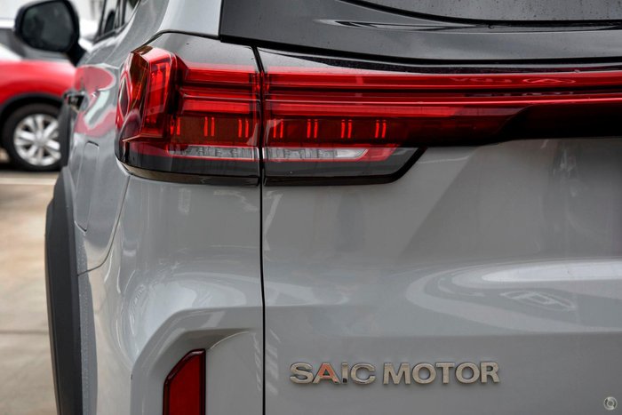 2025 LDV D90 Executive