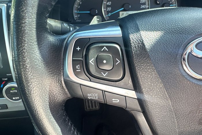 2015 Toyota Camry Atara SX