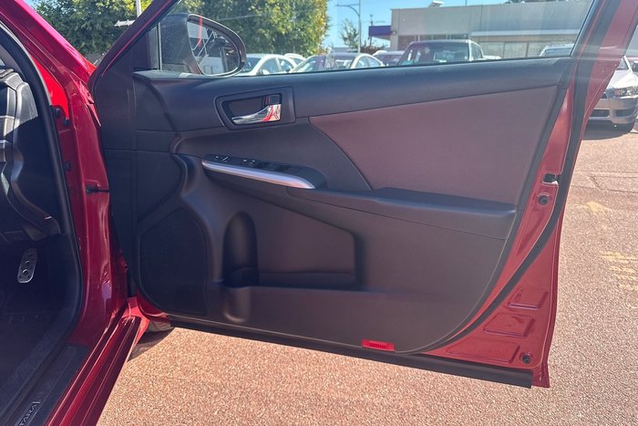 2015 Toyota Camry Atara SX