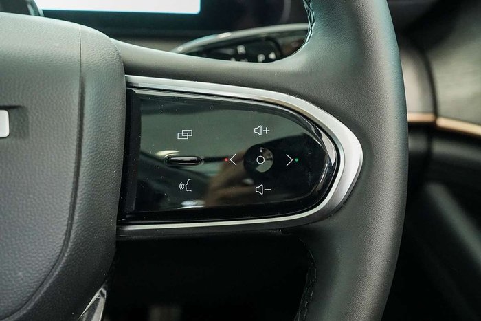 2025 Jaecoo J8 Track