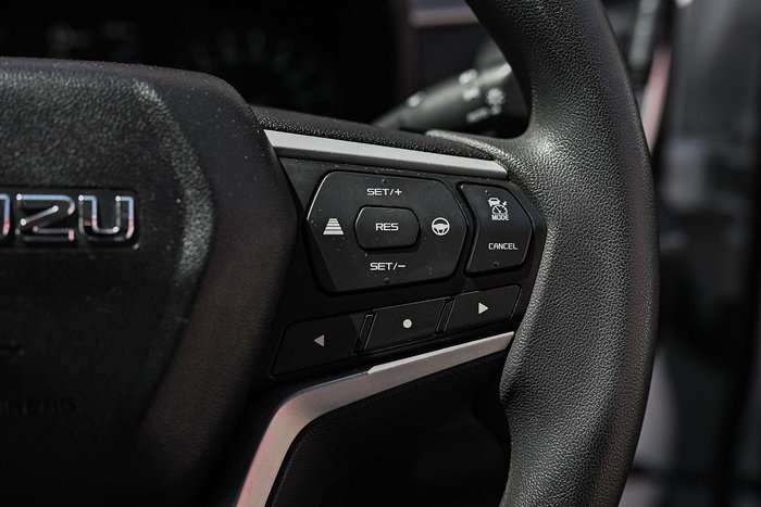 2021 Isuzu MU-X LS-M