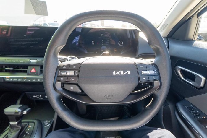 2025 Kia K4 S
