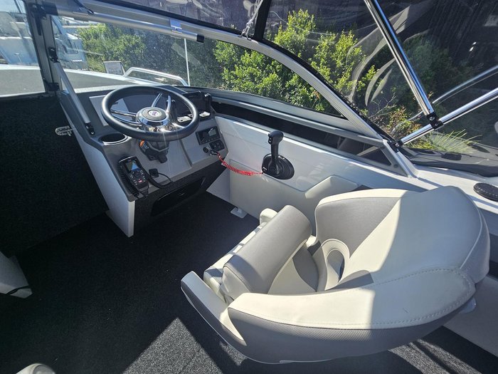 2026 QUINTREX 540 Cruiseabout Pro