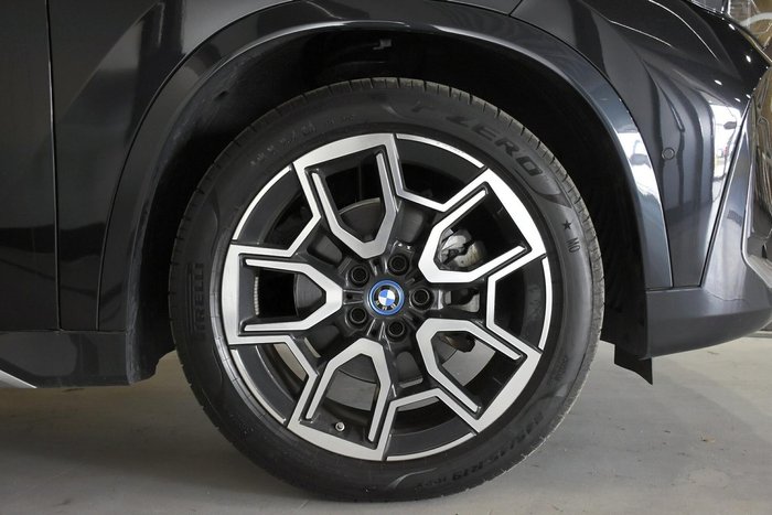 2024 BMW iX1 eDrive20 xLine