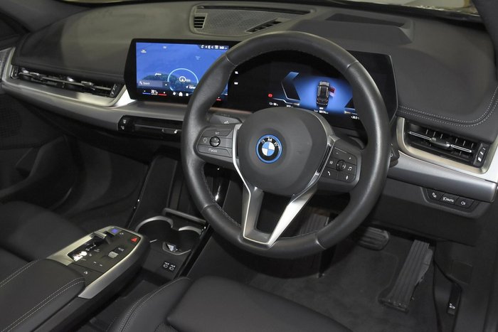 2024 BMW iX1 eDrive20 xLine