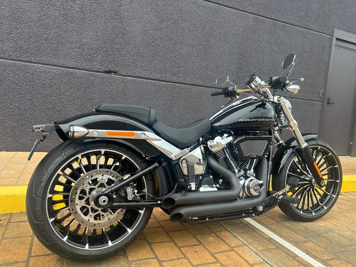 2025 Harley-Davidson Breakout 117 (FXBR) Softail Black