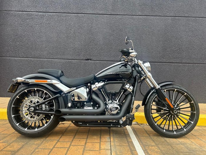 2025 Harley-Davidson Breakout 117 (FXBR) Softail Black