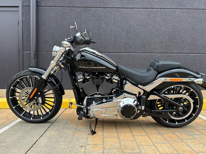 2025 Harley-Davidson Breakout 117 (FXBR) Softail Black