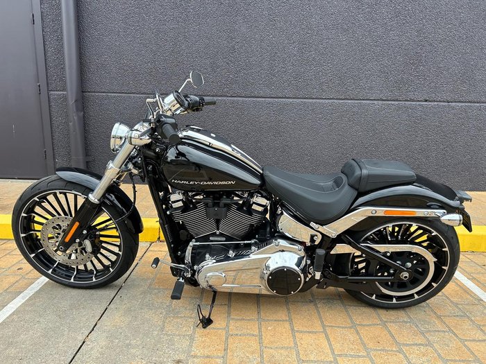 2025 Harley-Davidson Breakout 117 (FXBR) Softail Black