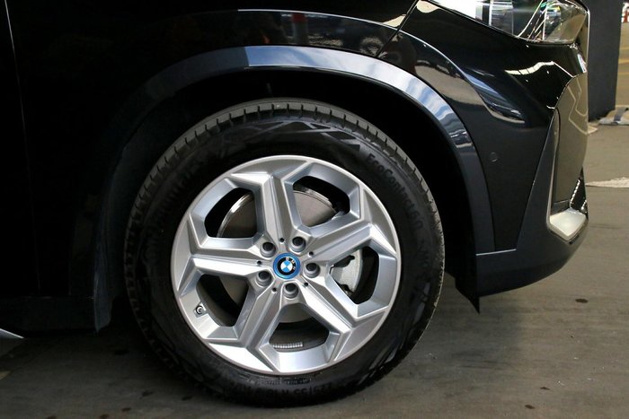 2024 BMW iX1 eDrive20 xLine