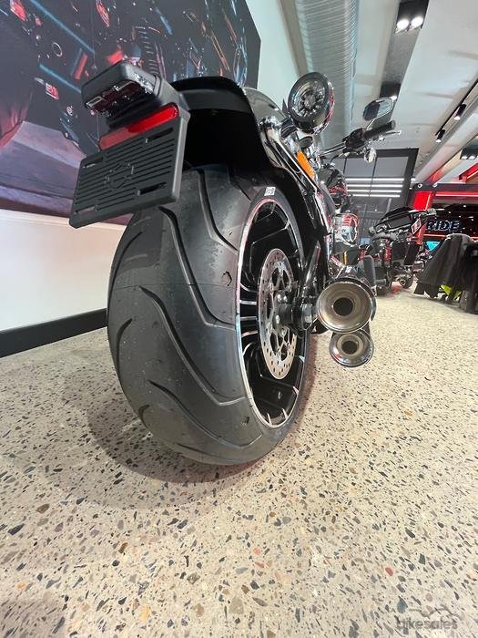 2025 Harley-Davidson Breakout 117 (FXBR) Softail Black