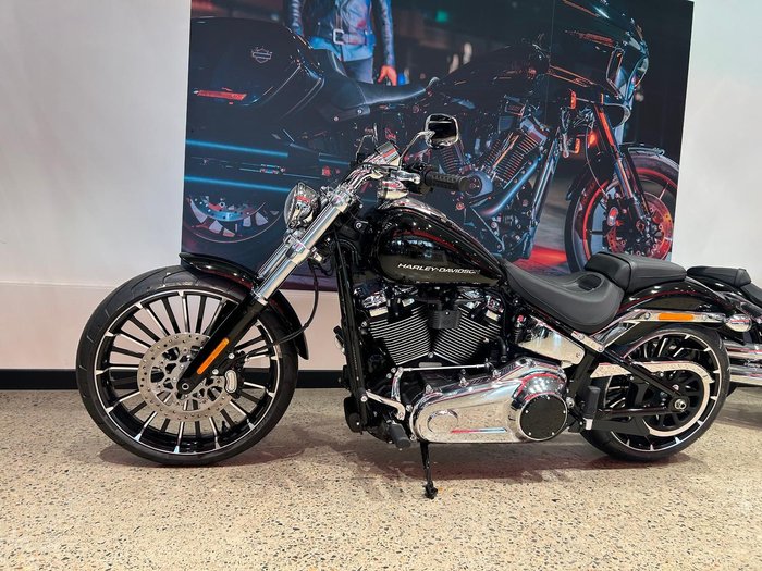 2025 Harley-Davidson Breakout 117 (FXBR) Softail Black