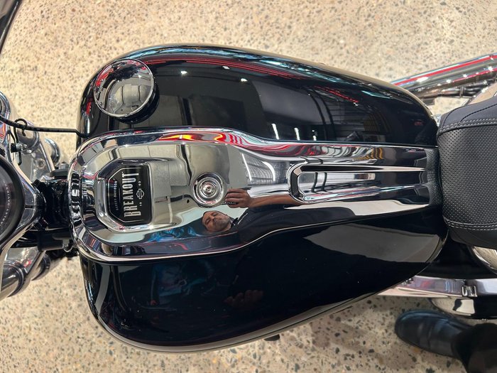 2025 Harley-Davidson Breakout 117 (FXBR) Softail Black