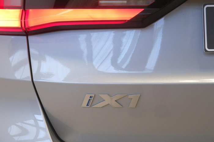 2024 BMW iX1 eDrive20 xLine