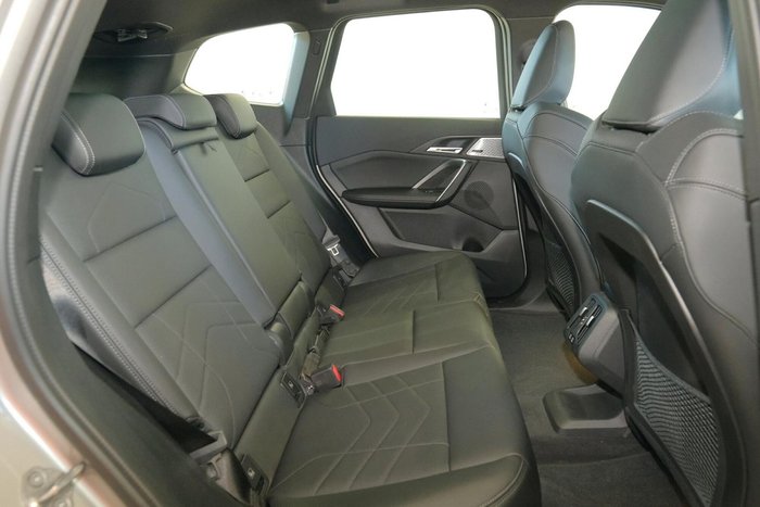 2024 BMW iX1 eDrive20 xLine