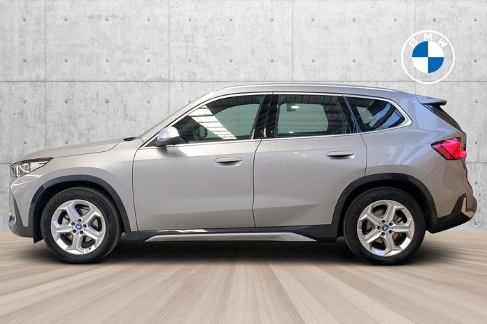 2024 BMW iX1 eDrive20 xLine