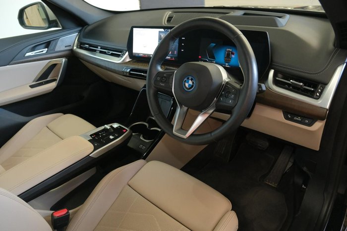 2024 BMW iX1 eDrive20 xLine