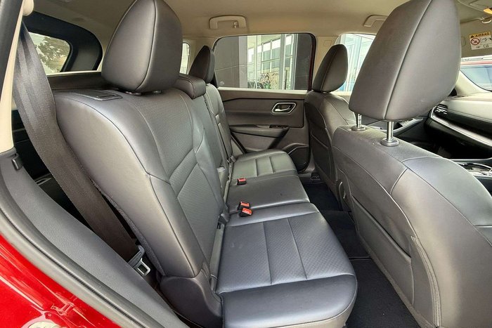 2024 Nissan X-TRAIL ST-L