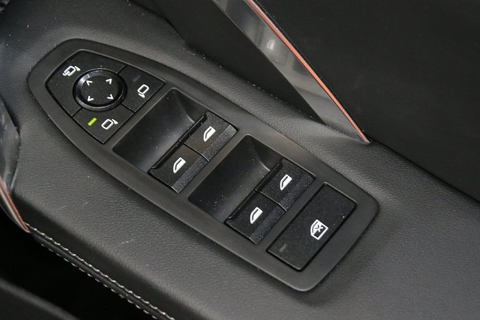 2024 BMW iX1 eDrive20 xLine