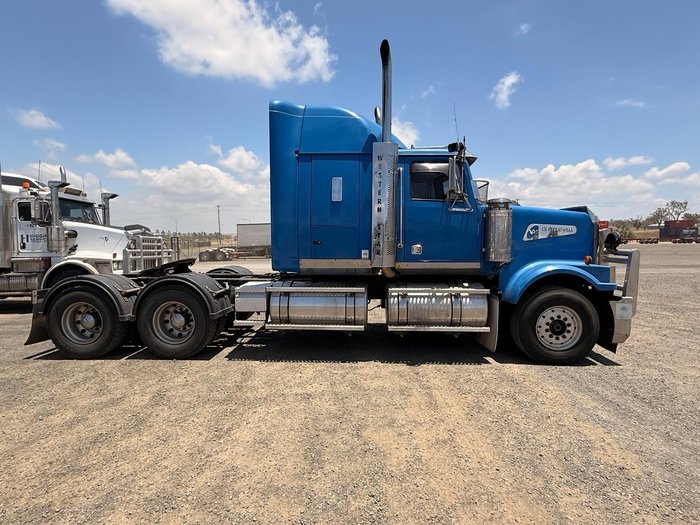 2003 Western Star 4900 Series 4900FX